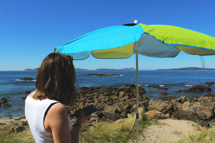 Sombrilla_Solar_USB_SunBrilla